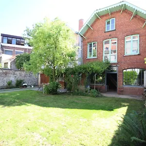 La Maison Du Fond Du Jardin Brussels